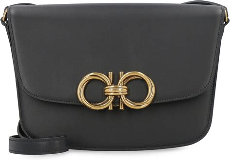 Trapezio leather crossbody bag Chanel Black in Leather 